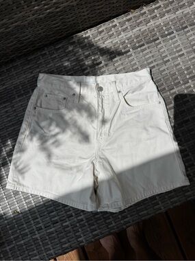 Woman’s White Jean Shorts